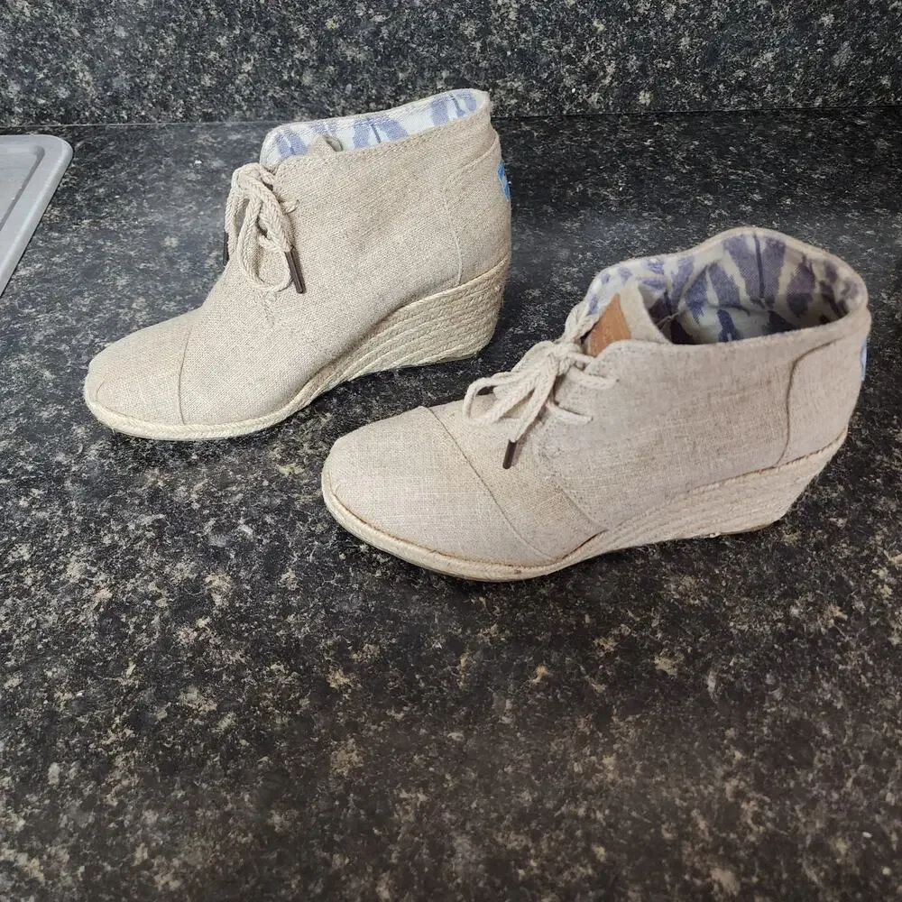 TOMS Desert Wedge  Natural Canvas Burlap Woven Light Tan Size 7